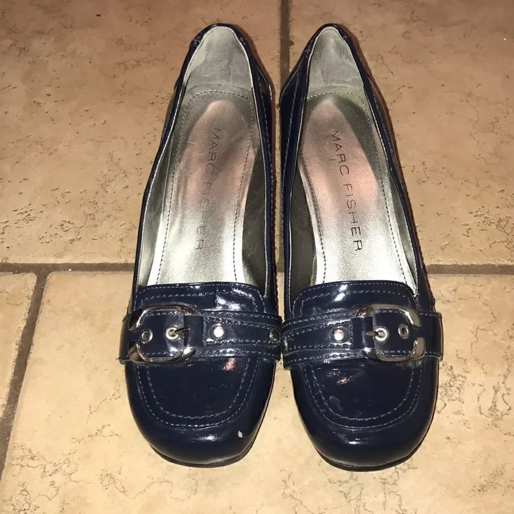 Marc Fisher Navy patent leather wedges